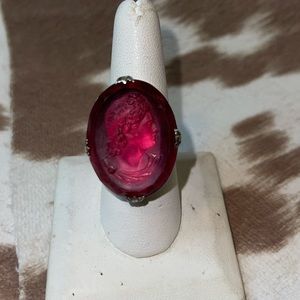 Vintage cameo ring